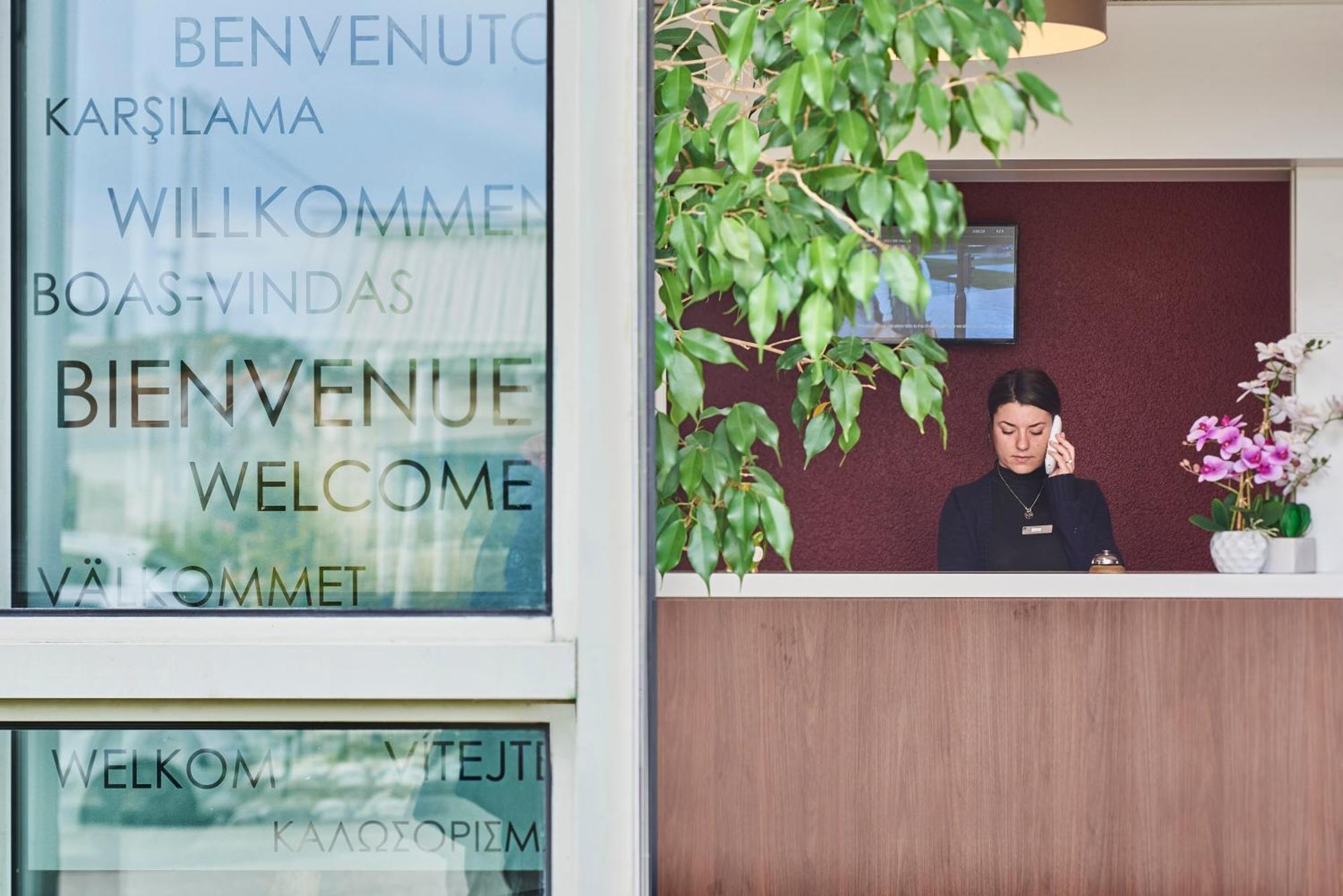 Blv Hotel Valence Nord - Bourg-Les-Valence - Ex-Campanile Esterno foto